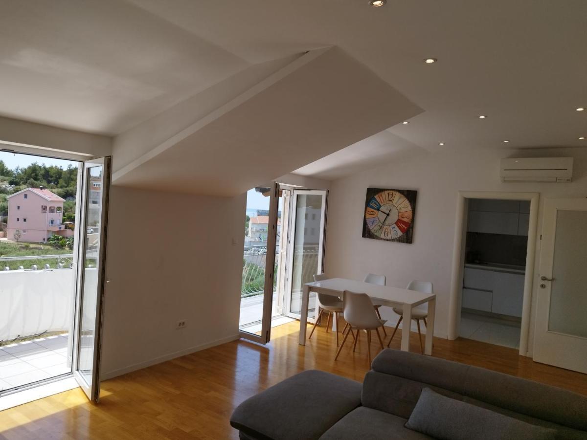 Apartment Nina Podstrana Buitenkant foto