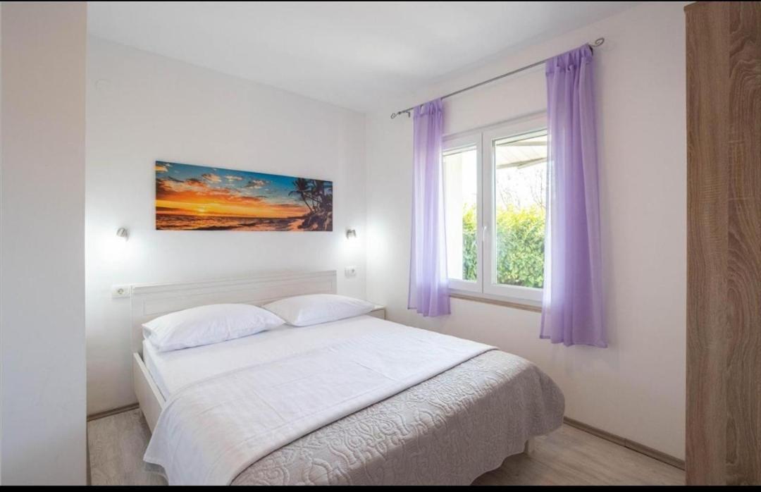 Apartment Nina Podstrana Buitenkant foto